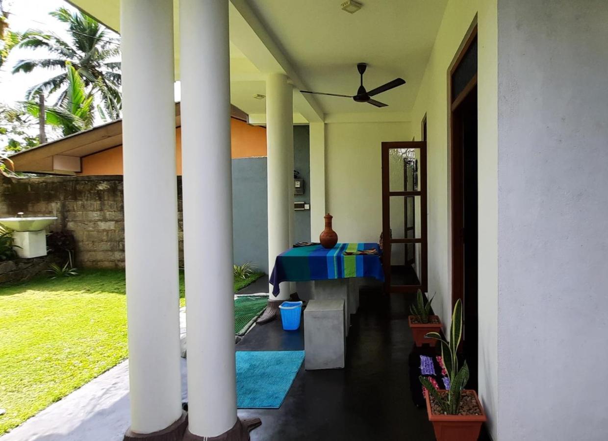 Sun & Moon Good View Villa Unawatuna Exterior foto